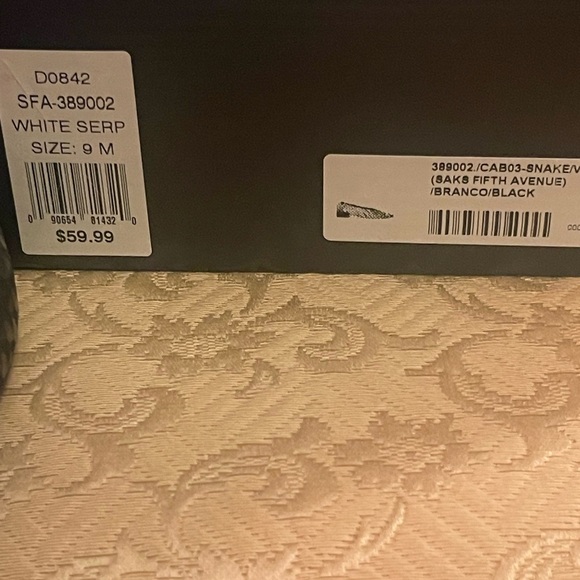 Nwt in  box Saks fifth Avenue loafers sz9 - Picture 8 of 8